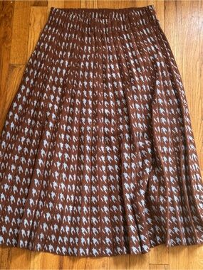 Brown Pleated Midi Skirt with Light Blue Pattern